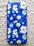 Чехол-книга Fashion Case для Realme C21, красочный принт, белые цветы на синем, синий