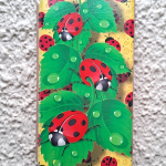 Чехол-книга Fashion Case для Realme C61/C63, принт, божьи коровки, золотой