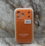 Силиконовый чехол CASE для Iphone 17 с MagSafe, защита камеры, бархат внутри, оранжевый