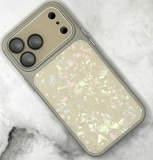Чехол для Iphone 17 Pro Max перламутровый, защита камеры, металл. кнопки, молочный