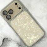 Чехол для Iphone 17 Pro Max перламутровый, защита камеры, металл. кнопки, молочный