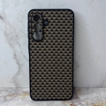 Чехол для Samsung Galaxy A07 Soft-touch покрытие, треугольники, защита камеры, светло-коричневая