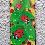 Чехол-книга Fashion Case для Tecno Pova 5, красочный принт, божьи коровки, изумрудный
