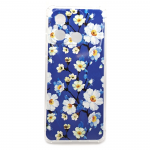 Силиконовый чехол для Xiaomi Redmi 12C противоударный, антишок углы, белые цветы на синем
