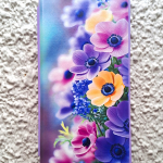 Чехол-книга Fashion Case для Xiaomi Redmi 13 4G, принт, желтые и сиреневые цветочки, сиреневый